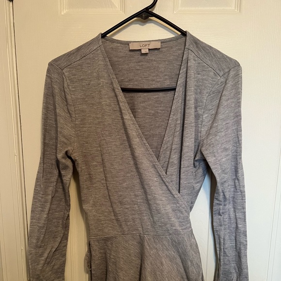 LOFT Tops - Loft wrap top